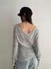 Nova Camiseta Irregular Yuyi Design Primavera 2026 para Mulheres, Top Listrado Elegante e Versátil fora do Ombro Zd8107