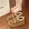 Botas de nieve populares de suela gruesa para mujer, forradas de vellón y engrosadas, nuevos zapatos de invierno cálidos 2026, estilo Birkenstock, zapatos de algodón esponjoso