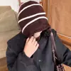 Chapéu de Lã Listrado Retrô Japonês para Mulheres, Inverno, Circunferência da Cabeça Grande, Chapéu Quente com Proteção para as Orelhas, À Prova de Frio, Chapéu de Tricô que Afina o Rosto