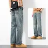 Jeans Masculino de Cor Clara Primavera 2025 Novo Reto Solto Perna Larga Primavera e Outono Tendência Casual Americano Calças Longas