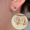 Aretes de Clip de Zirconia Minimalistas de Lujo Ligero Estilo Europeo y Americano para Mujer, Pendientes Versátiles de Moda de Gama Alta con Diseño Único, Aretes de Cobre Chapados en Oro