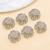 Base Espaçadora Flor Oca Tridimensional Banhada a Ouro Real Cobre 18k Espaçador para Pulseira DIY Colar Brincos Suporte para Pérolas Acessórios de Joia