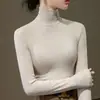 Camiseta base de cuello alto Dan Yu para mujer, nuevo estilo otoño 2026, capa interior acanalada, corte ajustado, manga larga, top de alta gama