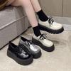Sapatos Rasos Versáteis Estilo Britânico Branco Bico Redondo Cadarço Estilo Japonês Plataforma Sola Grossa Pequenos Sapatos de Couro para Mulheres 2025 Novo Estilo Primavera e Outono
