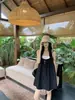 Vestido Preto Sem Costas com Alças Finas Feminino Verão Estilo Miu Conjunto Camisola Branca de Renda Conjunto em Camadas de Duas Peças
