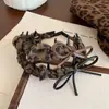 Diadema Estilo Francés con Lazo Estampado de Leopardo 2025 Nuevo Lujo Ligero Elegante Corona Alta Dientes Antideslizante Diadema Accesorio para el Cabello