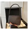 Moda Commuter Retro Casual 2025 Invierno Nuevo Colgante Casual Simple Gran Capacidad Portátil Hombro Bolso Cuadrado Pequeño