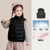 9.15 Nueva LlegadaRopa Infantil Tongbei 2026 Invierno Nuevo Chaleco de Plumas para Niños Una Pieza 14% de descuento Envío Gratis