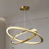 Araña de sala de estar de lujo ligero minimalista italiano, luz principal circular creativa de diseñador Bauhaus de 6 piezas para el pasillo, aluminio, otros materiales no especificados