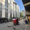 Las torres de iluminación móviles se pueden mover y posicionar según el sitio de construcción, utilizando equipo de iluminación móvil.