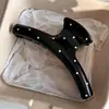 Grampo de cabelo grande elegante estilo coreano com bolinhas delicadas para coques na parte de trás da cabeça, acessório de cabelo elegante em forma de tubarão para meninas