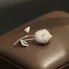 Broche Compacto Clássico e Elegante com Zircônias, Versátil Flor Tulipa em Ouro e Prata, Broche de Buquê de Rosas, Broche de Lapela para Mulheres