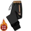 Pantalones Casuales Gruesos de Invierno Forrados de Polar Estilo Chino Bordados de Pierna Recta con Cintura Elástica Pantalones Deportivos Dulces para Hombre