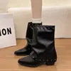 Botas de tornozelo estilosas de bico fino para mulheres, nova coleção outono 2026, apresentando um design moderno em blocos, efeito de alongamento da silhueta, estilo versátil e uma silhueta emagrecedora