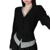 Camiseta de Manga Larga con Cuello en V Falsa de Dos Piezas Estilo Coreano para Mujer, Nuevo Diseño Corto Ajustado para Primavera y Otoño con una Camiseta Negra Debajo