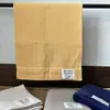 Toalla Fina de Gasa Arrugada Estilo Japonés, Suave, Absorbente, Transpirable, Hidratante, Toalla para Lavado Facial, Color Liso, Sencilla y Amigable con la Piel