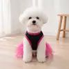 Roupas para cães e gatos suprimentos para animais de estimação atacado, vestido de renda elegante com coroa para cães pequenos, estilos de primavera e verão