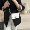2026 Otoño/Invierno Moda Personalidad Fresca Viaje Diario Simple para Mujer Gran Capacidad Hombro Cruzado Bolso Cuadrado Pequeño Francés para Axila