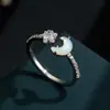Anillo Abierto de Lujo Ligero Suave Natural Madreperla Estrella Luna Aleación de Cobre Incrustado Circonio Stock al por Mayor Versátil Anillo para el Dedo