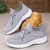 Sapato Leve de Verão com Estampa de Grou Branco Malha Oca Flyknit Solado Macio Confortável Casual Esportivo Leve Confortável Viagem