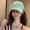 Versátil Gorra de Béisbol Amarilla con Bordado de Letra Floral para Caras Pequeñas, Visera Suave, Nuevo Estilo Dulce de Moda para Mujeres
