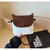 Bolso de hombro para mujer 2026, de color block, gran capacidad, moderno, casual, simple, de verano, retro, estilo commuter, para llevar un teléfono