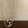 Collar de Plata de Ley S925 Estilo Ins Perla Natural Barroca Trébol de Cuatro Hojas Plata Rota para Mujer, Cadena para Clavícula, Lujo Ligero con un Toque de Alta Gama