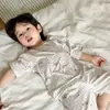 Preço Especial em Volume Link Exclusivo Xiaoyu Luoluo Lyocell Grau A Amigo da Pele Manga Três Quartos Roupa de Dormir Conjunto para Ar Condicionado