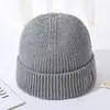 Nuevo Sombrero de Otoño e Invierno Letra Bordada Sombrero de Lana Moda para Hombres y Mujeres Sombrero de Punto Cálido Cortavientos Versátil de Moda