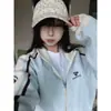 Moletom Estilo Coreano Ins com Gola Alta, Três Listras e Estampa de Letras, Feminino, Outono e Inverno, Solto, Moda, Cardigan Jaqueta de Veludo com Zíper