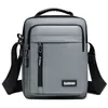 Nova Bolsa de Ombro Masculina Casual Tendência Versátil Multicamadas Bolsa para o Dia a Dia Moda Simples Bolsa de Mão Masculina para Viagem Bolsa Transversal
