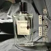 Adesivos de perfume personalizados para frascos de decant, etiquetas autoadesivas à prova d'água para frascos de fragrância, código QR e logotipo podem ser personalizados