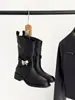 Versão em pele de ovelha~Novo modelo 2026 marrom versátil salto grosso botas de montaria femininas com um design de cano largo único e estiloso