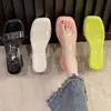 Sandalias de Mocasín Gruesas de Moda Ultra-Populares para Mujer, Sandalias de Tacón Alto con Tira Transparente Estilo Coreano de Venta Caliente Verano 2026