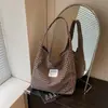 2026 Bolso Casual de Moda con Personalidad Gran Capacidad para Mujer Bolso de Hombro Único Nuevo de Primavera Diseño de Nicho Bolso Tote Vintage