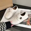 Mules oversized estilo coreano com salto oculto e fecho de velcro, sapatos femininos, nova coleção outono 2026, sapatos baixos versáteis de couro com sola macia