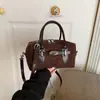 Bolso de mano sencillo tipo almohada de moda nicho estilo coreano transfronterizo para el trabajo y los desplazamientos, bolso Boston, bolso casual de hombro y cruzado
