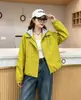Estilo Novo Primavera 2026 Jaqueta Casual Falsa de Duas Peças Versátil Emagrecedora Versão Coreana Curta Moda Patchwork Top Tendência Roupas Femininas