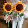 Nuevo Producto Terminado de Girasol de Hilo Tejido Gigante, un Imprescindible para Aprobar Exámenes, un Pequeño Regalo para Graduación de Secundaria y Universidad, una Flor Ceremonial