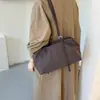 Bolsa de lona simples de grande capacidade para mulheres, novo modelo 2026, leve e versátil, adequada para o dia a dia, bolsa de ombro casual, bolsa de mão tote