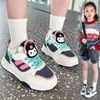 Zapatos de Dibujos Animados Forrest Gump para Niños Primavera/Verano 2026 Nueva Moda Versátiles Casuales para Niñas Suela Suave Deportivas para Correr Modernos