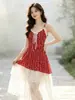 Vestido Floral Francês com Alças Finas Verão Renda Patchwork Irregular Camadas Vestido de Comprimento Médio Vestido Floral com Alças Finas