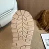 Botas Martin de suela gruesa estilo coreano talla grande, nuevas botas cortas estilo británico vintage otoño e invierno 2026, versátiles botas de motociclista que aumentan la altura