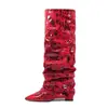 Botas plisadas con estampado de punta fina, estilo europeo y americano, para desfiles de moda, Botas de moda con tacón grueso 2026, Botas de tacón alto sin cordones para mujer