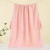 Toalla de Baño Transfronteriza 90*170 Tejido de Punto por Urdimbre Coral Fleece Patrón de Piña Toalla de Baño, Ampliada y Engrosada, Absorbente y Libre de Pelusa Toalla de Playa