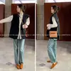 Mocasines retro de cuero completo para mujer, zapatos de tacón bajo, moda otoño e invierno, nuevos, puntera cuadrada, caña baja, slip-on, boca profunda, zapatos de una sola capa, zapatos para mujer