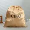 Bolsa de veludo com cordão personalizada Lisi para joias, ideal para guardar joias, proteger contra poeira e com logotipo personalizável.