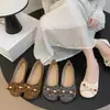 Zapatos tipo gorro, zapatos bajos de estilo francés para mujer, nuevo modelo de primavera 2026, zapatos planos con lazo para mujeres embarazadas, zapatos cómodos y de suela suave
