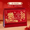 Calendário de Mesa Personalizado 2027 Ano do Carneiro Novo Estilo Calendário com Suporte Vermelho Ornamento de Mesa para Escritório Estilo Chinês Vazado Estampagem a Quente Calendário Mensal