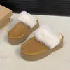 Zapatos peludos de suela gruesa, medias pantuflas cerradas estilo Birkenstock para mujer, nueva colección otoño/invierno 2026, botas de nieve con forro de polar, pantuflas de algodón